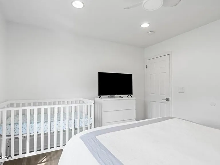 16 Bridle Dr — Photo 32