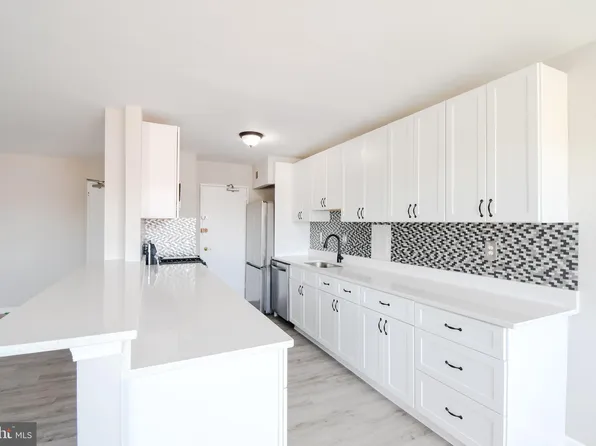 1830 Columbia Pike APT 605, Arlington, VA 22204