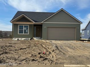 1383 Limerick Ln, Waterville, OH 43566