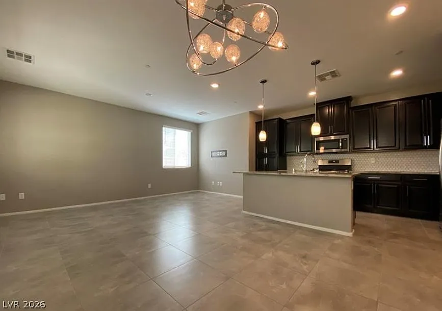 3 bed, 3.0 bath, 1559 sqft, $1,950 — Photo 4