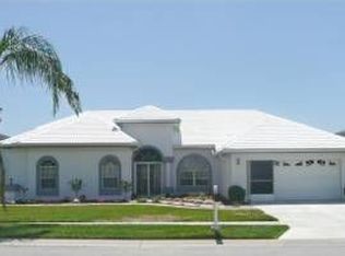 8842 Poe Dr, Bayonet Point, FL 34667