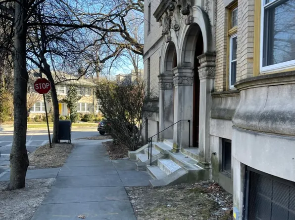 10 Browne St APT 1, Brookline, MA 02446