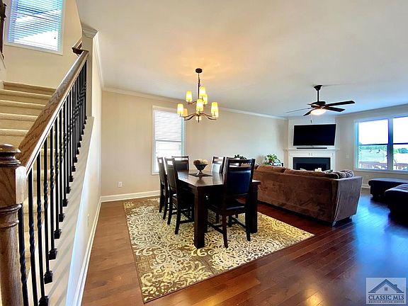 4th image of 2293 Cosgrove Pl