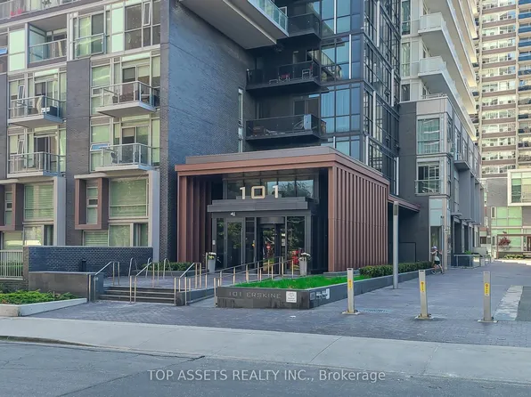 101 Erskine Ave #Townhouse 10, Toronto, ON M4P 0C5