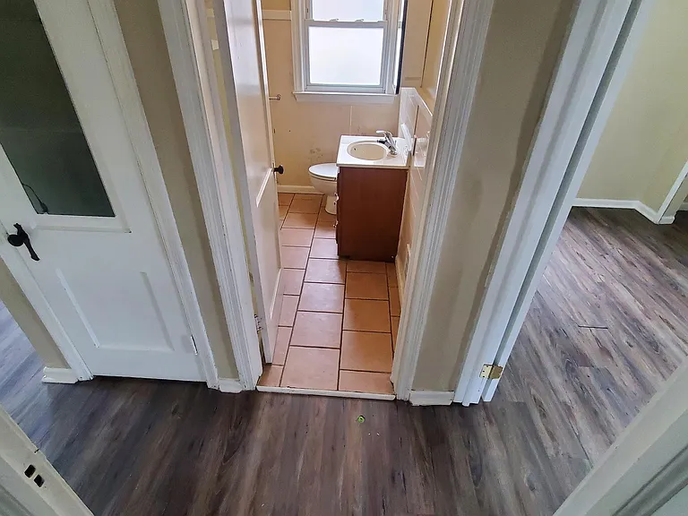 520 Burroughs Ave — Photo 14