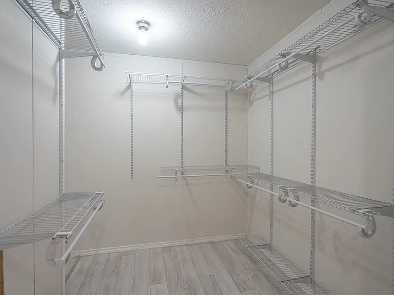 5618 S County Road 1202 — Photo 13