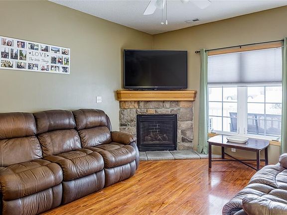 3rd image of 2104 NW Ashton Ln Unit 5