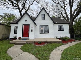 213 W Broadway, Trenton, IL