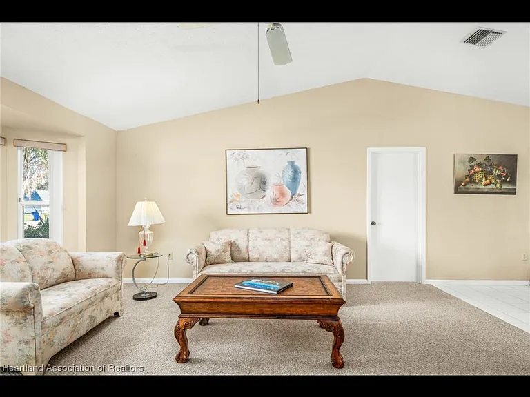 3819 Ponce De Leon Blvd #3819 — Photo 2