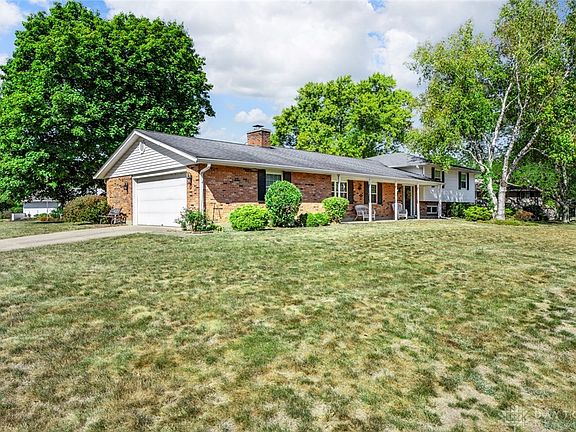 3rd image of 6211 Brentshire Ct