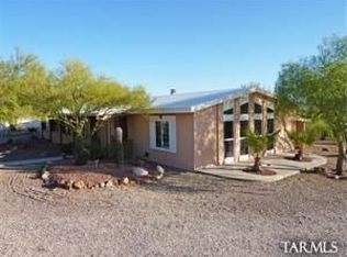 2440 S Flying Q Ln, Tucson, AZ 85713