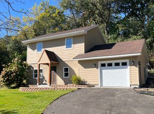 6008 Eden Prairie Rd, Minnetonka, MN 55345