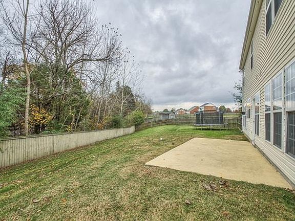 3rd image of 2502 Betsy Ross Ct