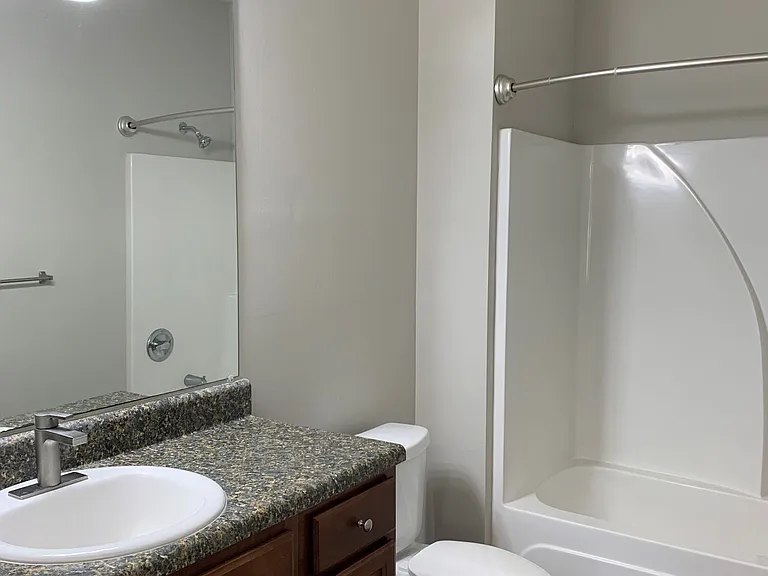 Perdido Isle Apartment Homes — Photo 41
