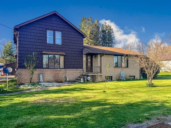 128 Drum Ave, Somerset, PA 15501