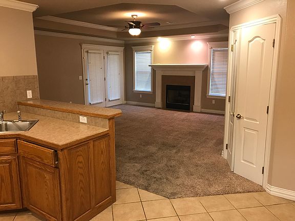 2nd image of 500 Garden Lake Dr #1