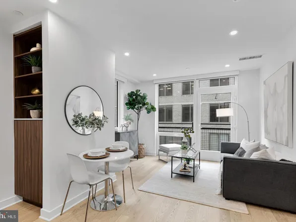 37 L St SE APT 1006, Washington, DC 20003