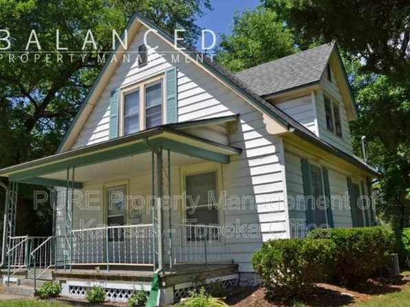 2910 SW 17th St, Topeka, KS 66604