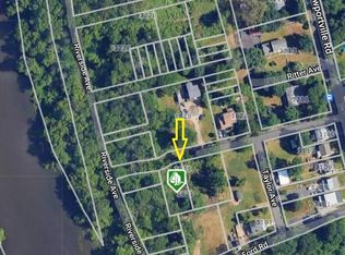 1621 Willow Ave, Bristol, PA 19007