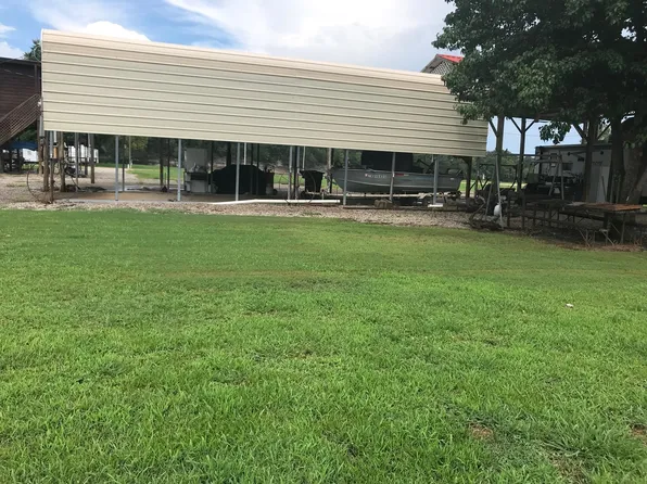 176 Bf Terry Cir, Savannah, TN 38372