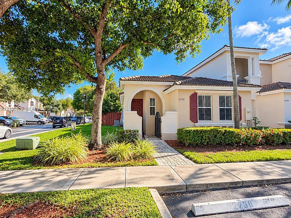 1st image of 2238 NE 42nd Cir #2238