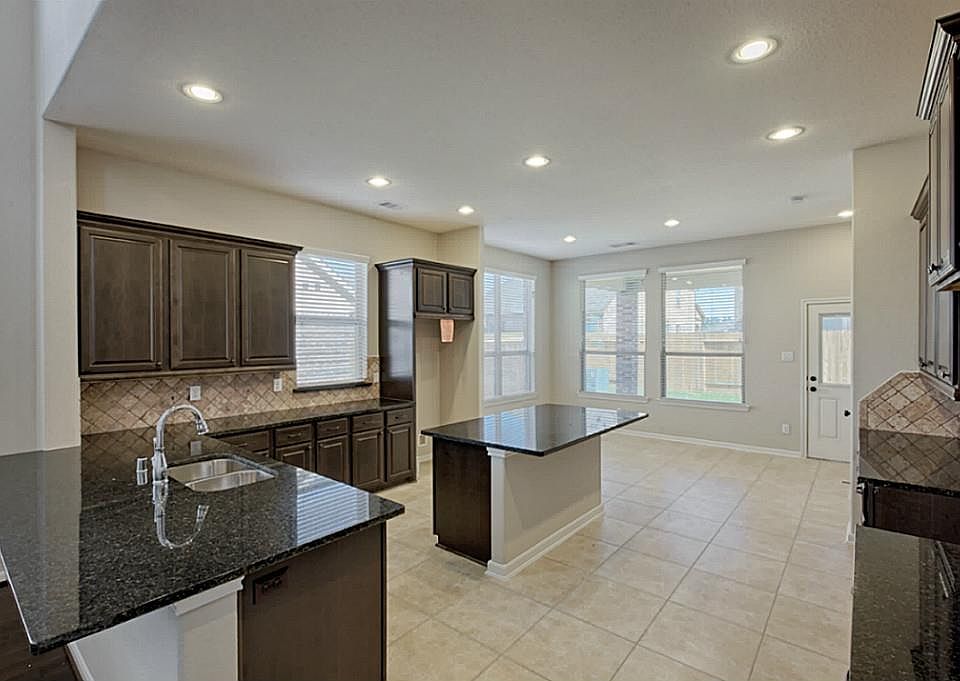 1st image of 6510 Hunters Creek Ln
