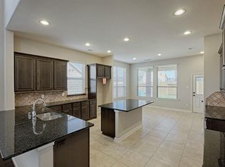 6510 Hunters Creek Ln, Baytown, TX 77521