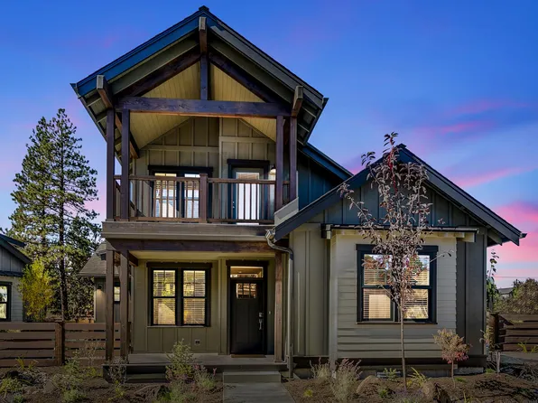 19709 SW River Camp Ln, Bend, OR 97702