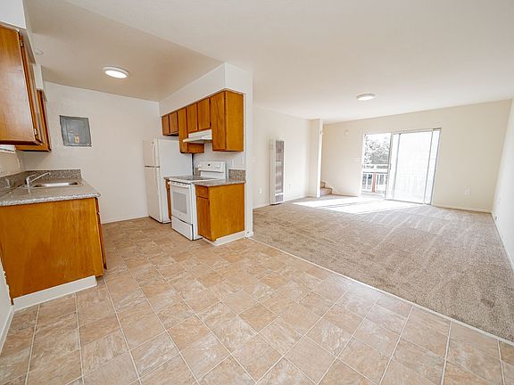 5th image of 1440 E 33rd St APT 2