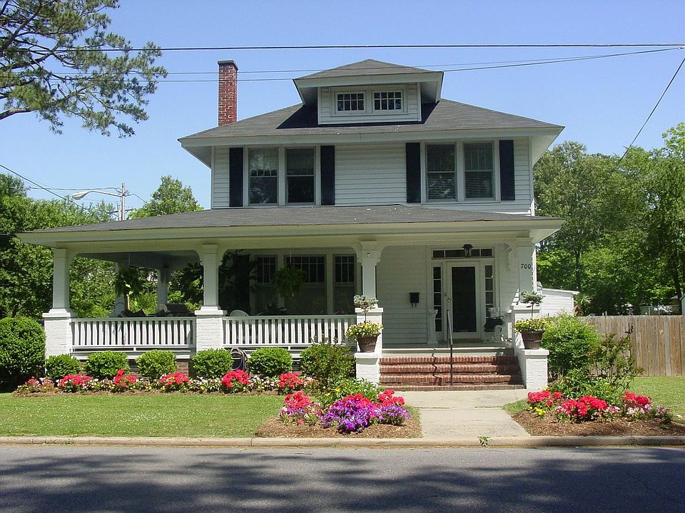 1st image of 700 Raleigh St