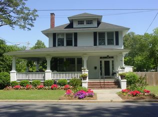 700 Raleigh St, Elizabeth City, NC 27909