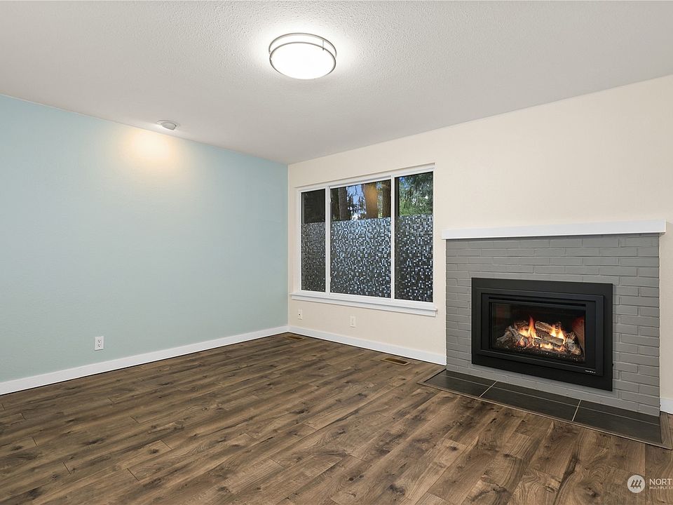 1st image of 1801 Evergreen Park Court SW #4
