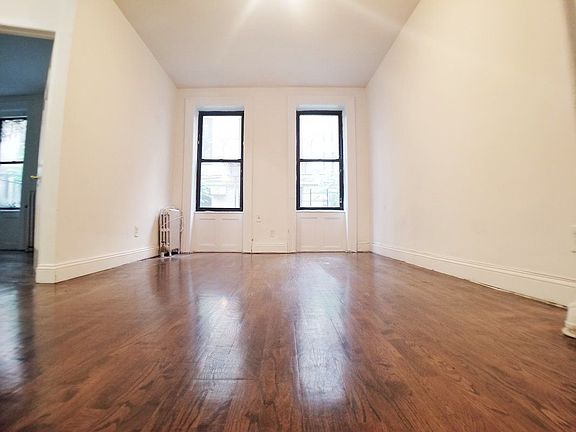 3rd image of 375 Edgecombe Ave APT 3