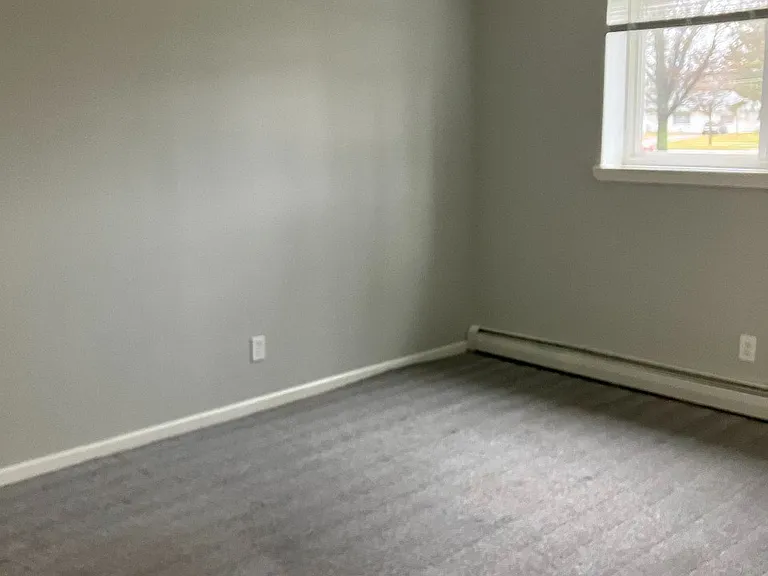 Valley York Apartments — Photo 52