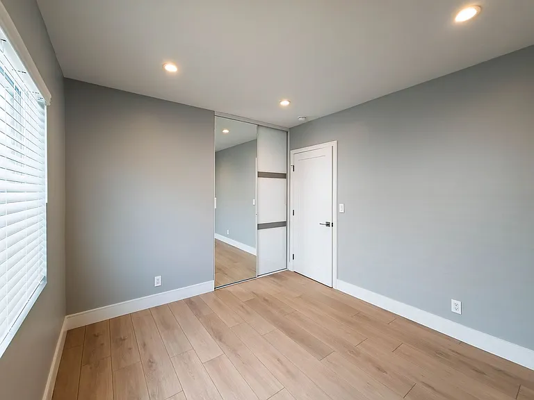 6454 Gentry Ave — Photo 19