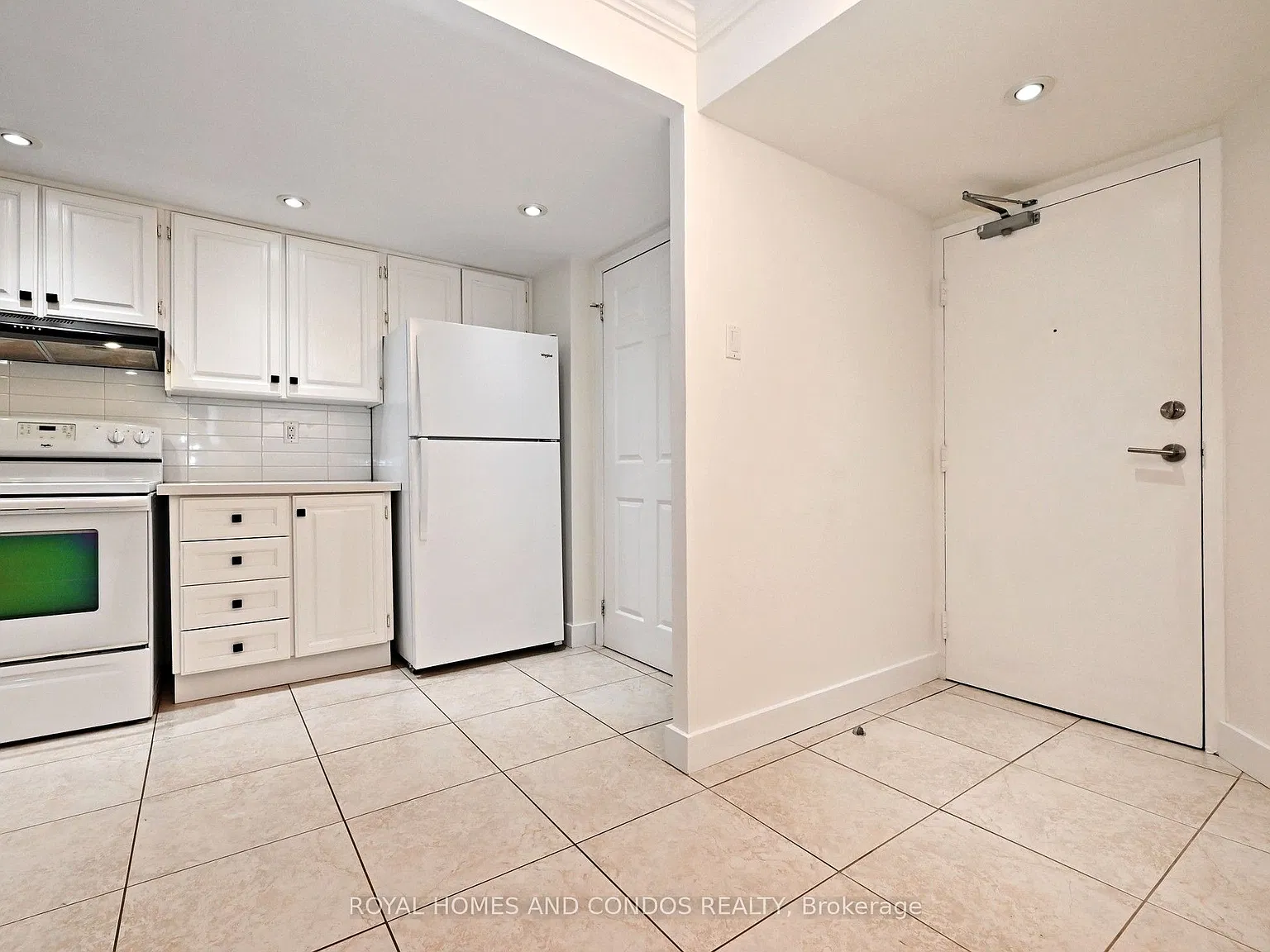 2 bed, $3,000 — Photo 4