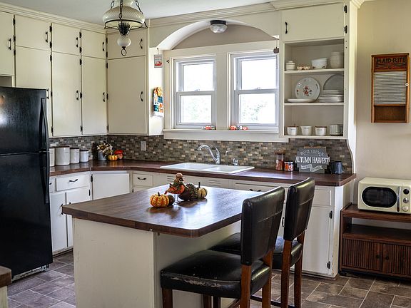 3rd image of 11494 N 750th Ave