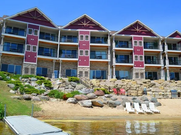 680 E Hiawatha Dr #406, Wisconsin Dells, WI 53965