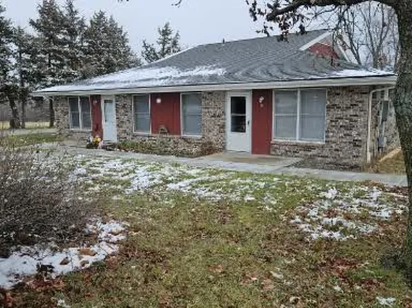 209 9th St, Effingham, KS