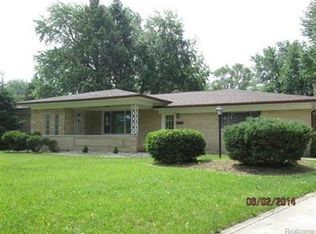5254 Lorin Dr, Shelby Township, MI