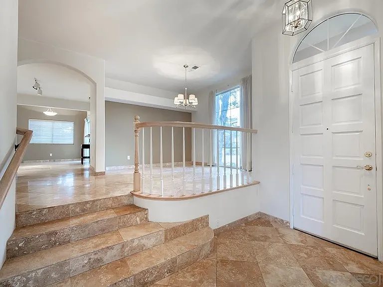 5105 Renaissance Ave #A — Photo 9