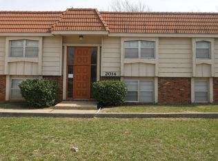 2006 W 27th St #1, Lawrence, KS 66046