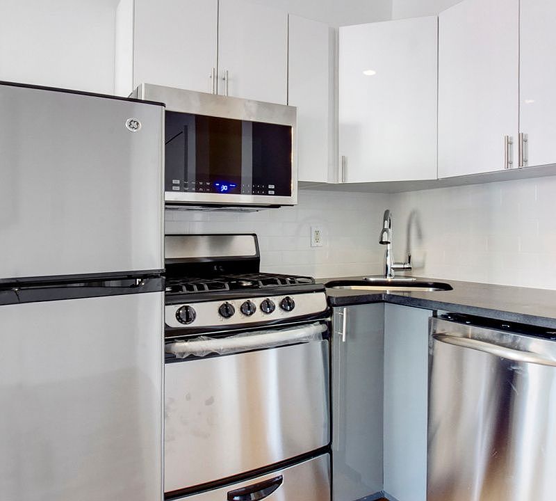 1st image of 428 W 48th St APT 4FE
