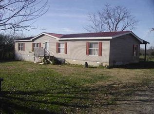 1398 New Bethel Rd, Lafayette, TN 37083