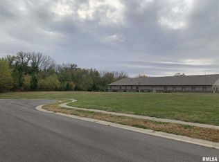 2901 Montaluma Ct, Springfield, IL 62704