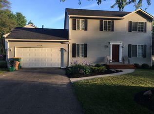 4113 Lanco Ct, Waterford, MI 48329