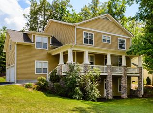 104 Harrop Dun Ct, Biltmore Lake, NC 28715