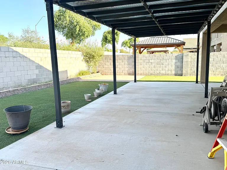 1848 N Loretta Pl — Photo 3