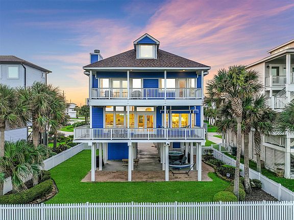 3rd image of 14458 Spyglass Cir