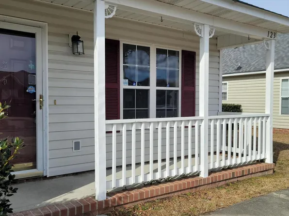 3670 Highland Dr, Ayden, NC 28513